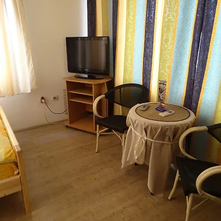 Smek Motell Belgrad Exteriör bild